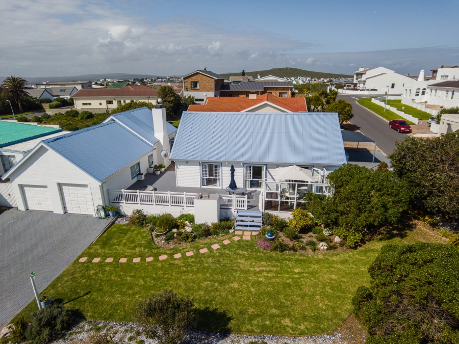 4 Bedroom Property for Sale in Yzerfontein Western Cape